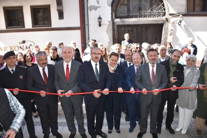 "Evliya Çelebi’nin Kütahya’sı ve Kütahya’nın Evliya Çelebi’si Sergisi ve Enstitü Müzesi" açıldı