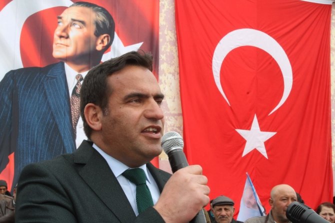 Önal: "Biz Damalı kahve köşelerinde değil 24 saat görev bilinciyle ve sevdasıyla yönettik"