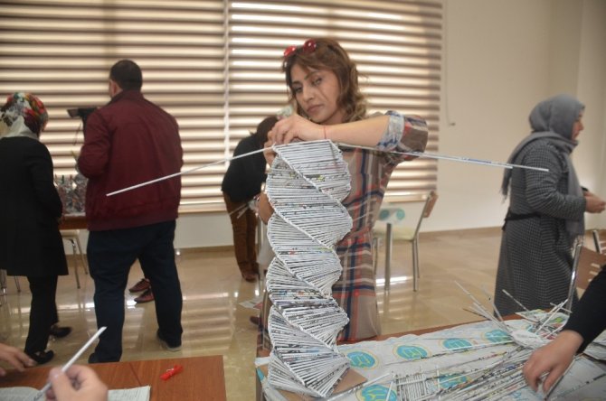 Bilecikli kadınlar vazodan, süs eşyasına bir çok ürün yapıyorlar.