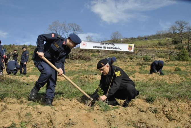 Jandarmadan örnek davranış 2 Nisan 2019