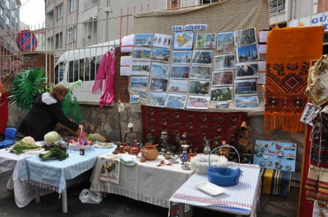 Ülkenin zenginliklerini okul bahçesine sığdıramadılar