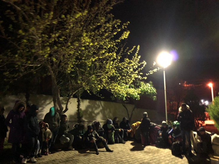 Çanakkale'de göçmen kaçakçılığı operasyonları yapıldı