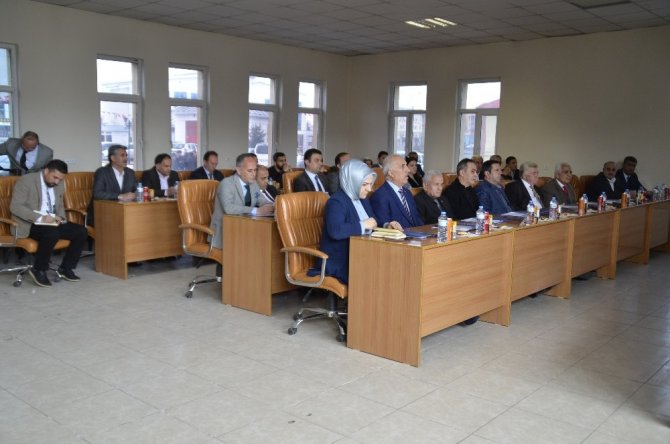 Ağrı Belediye Meclisi ilk toplantısını gerçekleştirdi