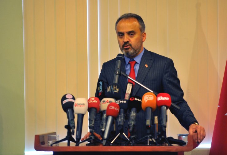 Bursa Büyükşehir Belediye Başkanı Aktaş mazbatasını aldı