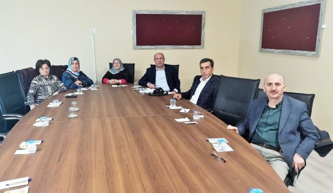 Erzurum’da; Eğitim Öğretim ve Bilim Hizmet Kolu Çalışanları Sorun ve Çözüm Önerileri Çalıştayı