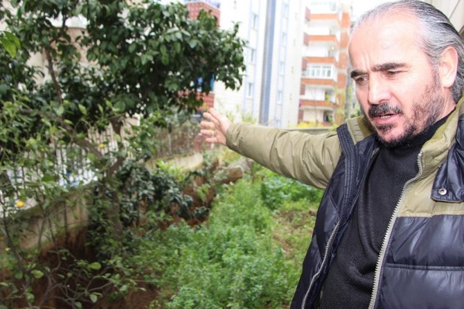 Trabzon’da bir bina çökme tehlikesiyle boşaltıldı!