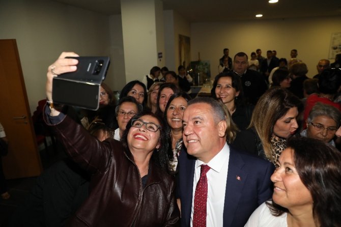 "Bundan sonraki süreçte de kadınların gücünden destek almaya devam edeceğiz"