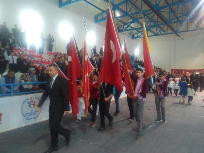 Egemenlik ve Çocuk Bayramı tüm yurtta olduğu gibi Daday'da da coşkuyla kutlandı.