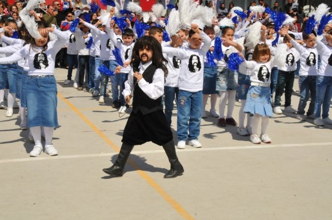 Konya'nın Akşehir ilçesinde, 23 Nisan Ulusal Egemenlik ve Çocuk Bayramı coşkusu