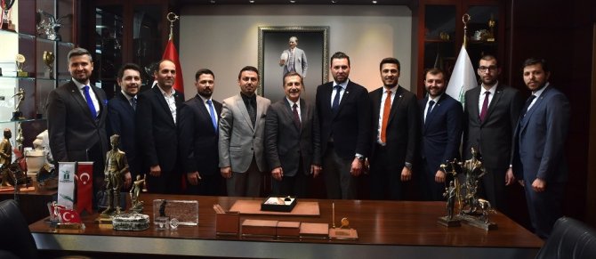 Tepebaşı Belediye Başkanı Dt. Ahmet Ataç'a, tebrik ziyaretler