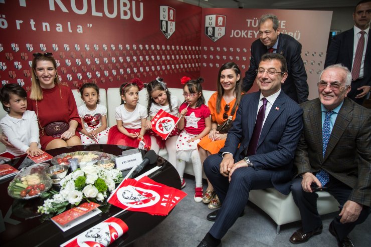 İmamoğlu Veliefendi Hipodromunda 50. İBB Kupası ve 23 Nisan Kupası yarışlarını izledi