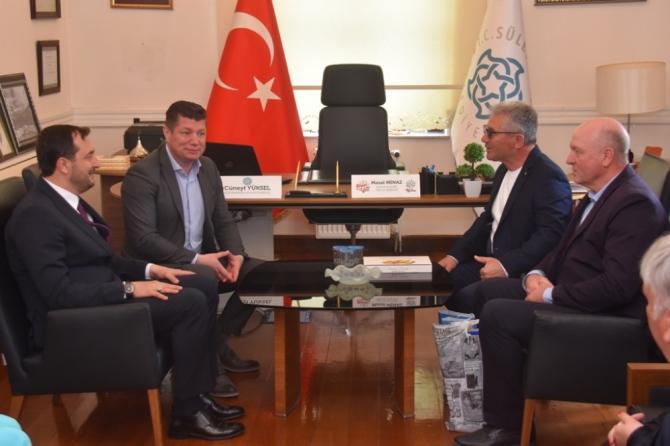 Bulgaristan ve Romanyalı yetkililer Yüksel’i tebrik etti