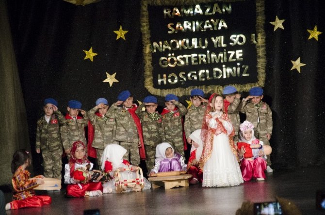 Nezaket Okulu öğrencileri yılsonu gösterisi düzenledi