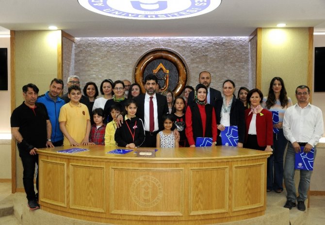 Adnan Menderes Üniversitesinde Çocuk şenliği renkli görüntülere sahne oldu