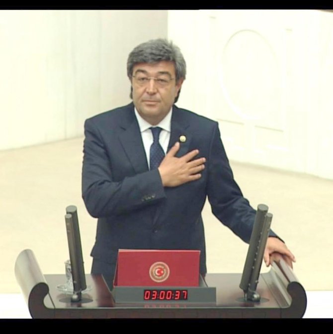 İYİ Parti Milletvekili Dursun Ataş çocuğa yönelik cinsel istismar konusunda meclis araştırması istedi