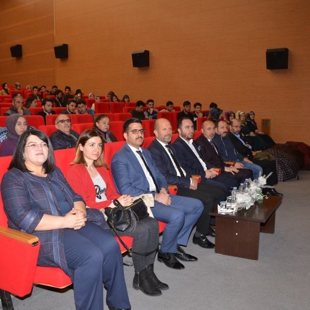 Binali Yıldırım Üniversitesinde konferans düzenlendi