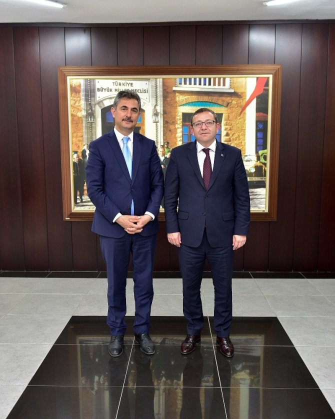 "Mamakımızı eğitimiyle, sağlığıyla, turizmiyle, ulaşımıyla en iyi yerlere taşıyacağız"