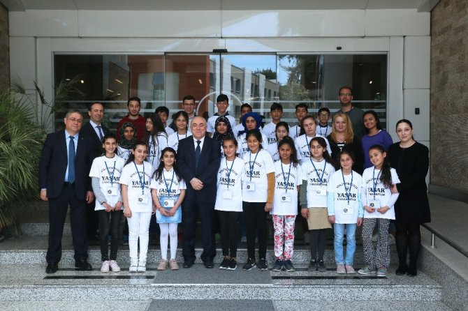 Torbalı Hasan Salih Çetinel Ortaokulu minik öğrencileri, üniversiteli oldu