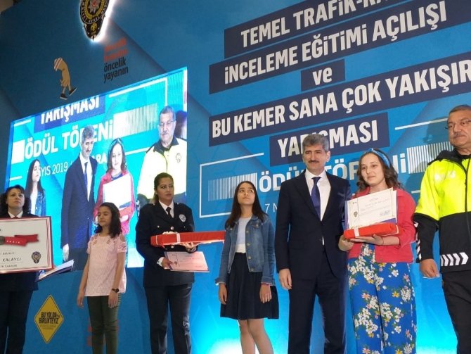 Bakan Soylu: "Türkiye uzun yıllardır, trafik güvenliği ile ilgili ciddi bir sorun yaşıyor"