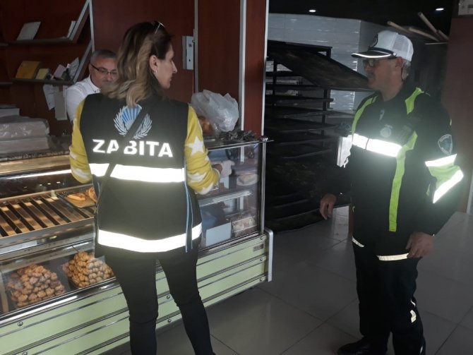 Balıkesir'in Edremit Belediyesi tarafından fırınlara Ramazan denetimi