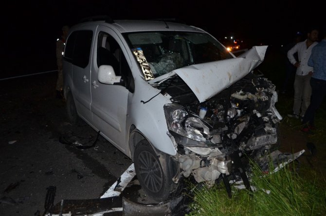 Kozluk karayolunda meydana gelen trafik kazasında 1 kişi öldü, 10 kişi yaralandı.