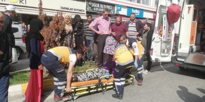 Samsun'un Bafra ilçesinde otomobilin çarptığı yabancı uyruklu yaya yaralandı.