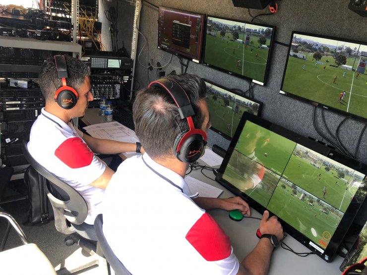 Emre Alkin’den VAR eleştirisi: Hakemler baskıyla eyyamcı kararlar alıyor