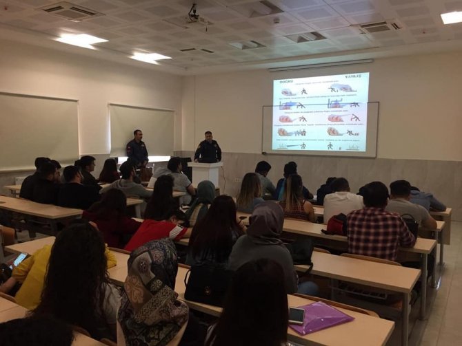 Kilis Belediyesi İtfaiye Müdürlüğü ekipleri tarafından Öğrencilere yangın eğitimi