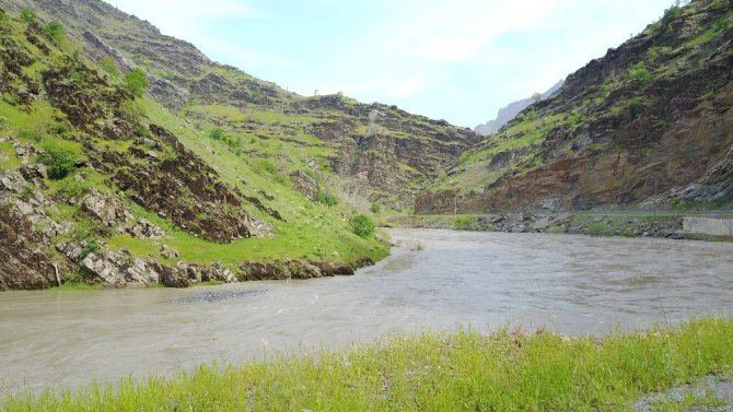 Beytüşşebap’tabahar aylarının gelmesi ile kartpostallık görüntüler oluştu