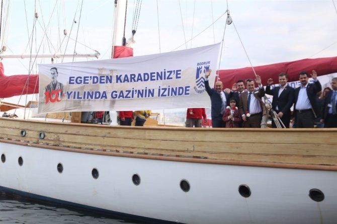 STS Bodrum okul gemisi Tunç Soyer’in de katılımıyla Çanakkale’ye uğurlandı