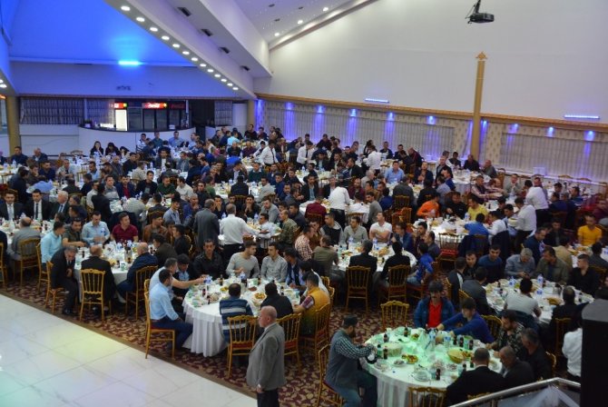 Gülsan Holding çalışanları geleneksel iftar yemeğinde bir araya geldi