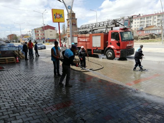 Çaldıran Belediyesi Fen İşleri Müdürlüğü tarafından bahar temizliği