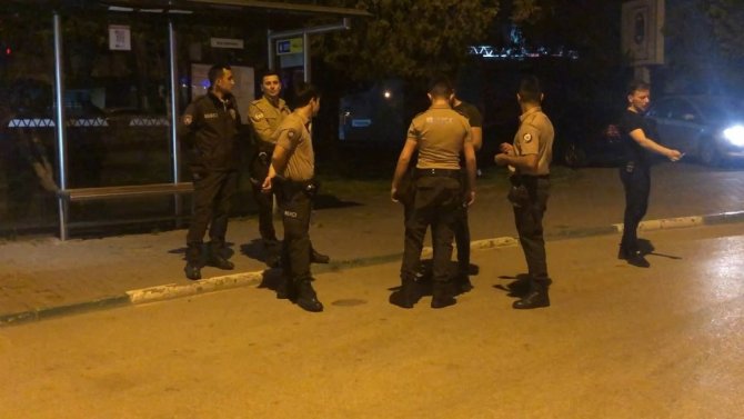 Bursa'nın Osmangazi ilçesinde Alacak verecek meselesinde kan aktı: 1 yaralı