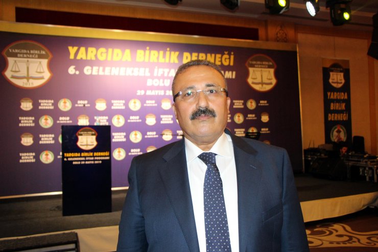 "Halkın Peygamber postunda oturduğunu kabul ettiği bir görevliden bahsediyoruz"