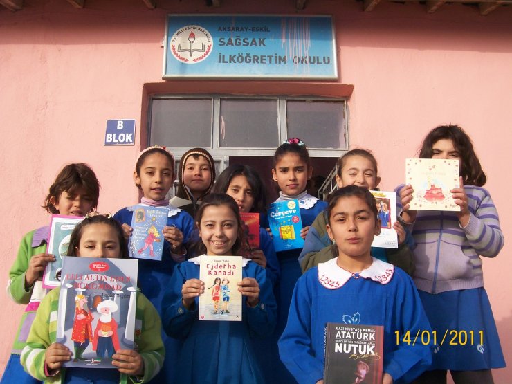 İş Bankası’ndan çocuklara "Karneni Göster, Kitabını Al" kampanyası