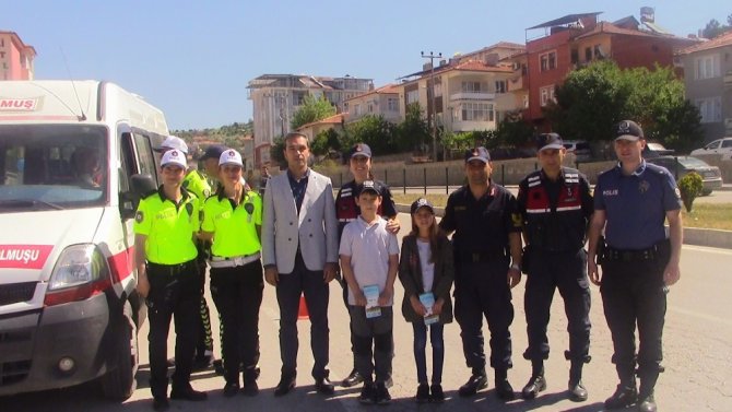 Kütahya Emet'te droneli trafik kontrolü