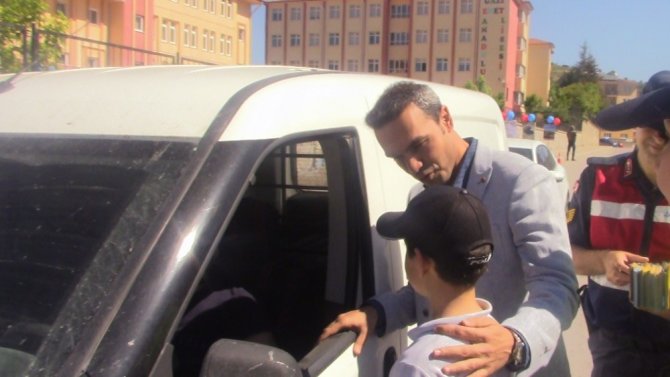 Kütahya Emet'te droneli trafik kontrolü