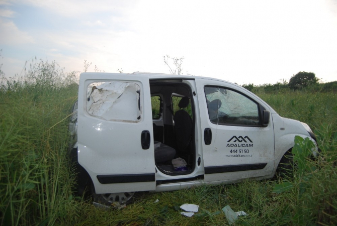 Bayram tatiline giden aile kaza geçirdi: 5 yaralı