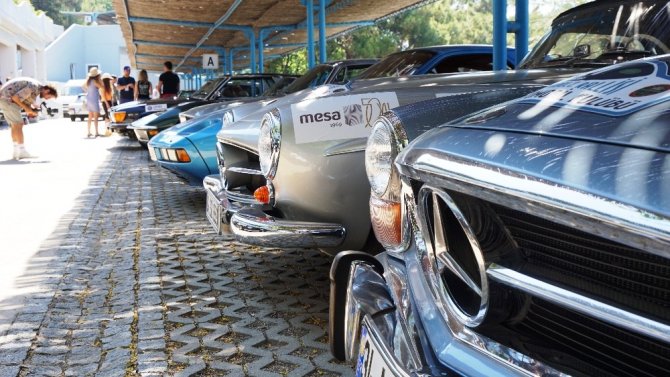 Milyon dolarlık klasik araçların yarışacağı "Tarihi Batı Anadolu Rallisi" Bodrum’dan start aldı