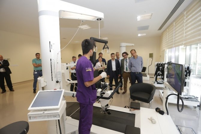 Sağlık Turizmi Çalıştayı, konunun uzmanlarının katıldığı panelle devam etti