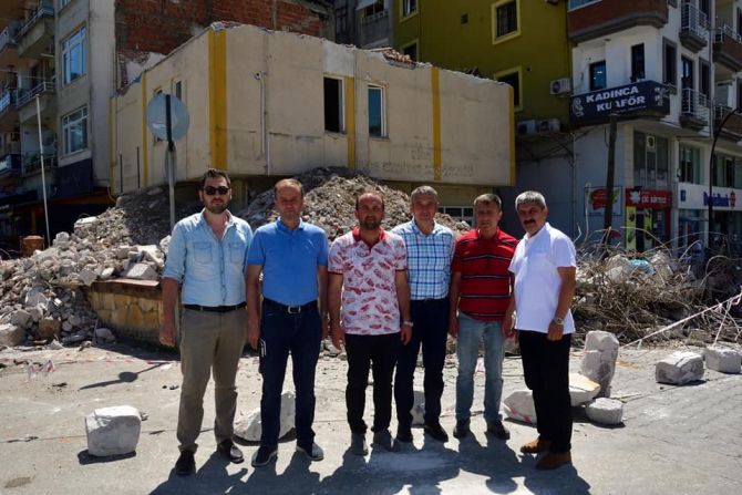 Biga Merkez Polis Karakolu yıkıldı