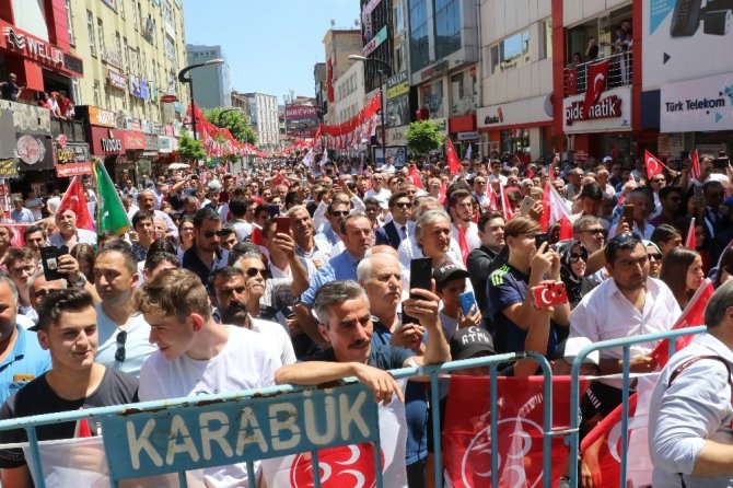 MHP lideri Bahçeli: "AB’yle bir yol ayrımına gelinmiştir, bir karar arifesinde olduğumuz açıktır"