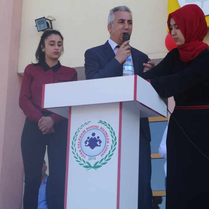 Ağrı’daki başarılı lisede 21 öğrenci Hukuk Fakültesini kazandı