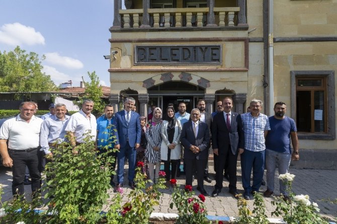 Kayseri Büyükşehir Belediye Başkanı Büyükkılıç, büyük bir ilgiyle karşılandı