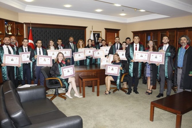 Mersin Barosu Başkanı Yeşilboğaz: “Asla siyaset yapmıyoruz”