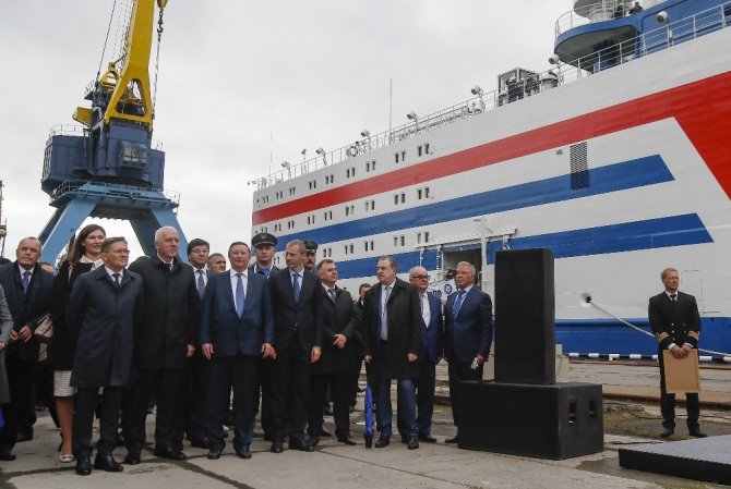 Akademik Lomonosov, Murmansk’tan Pevek’e doğru yola çıktı