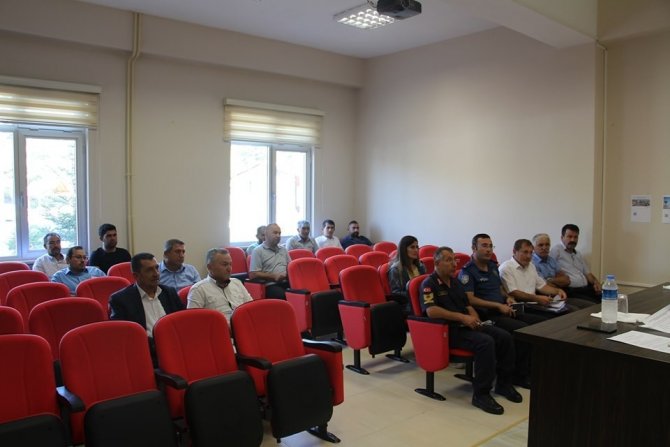 Dumlupınar'da 30 Ağustos Zafer Bayramı hazırlık toplantısı yapıldı