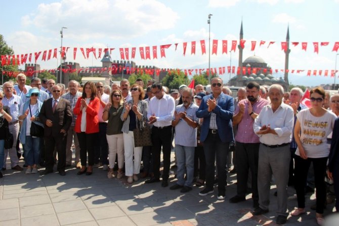 CHP İl Başkanı Özer: "30 Ağustos, Türk Milletine zincir vurulamayacağının dünyanın zihnine kazıldığı gündür"