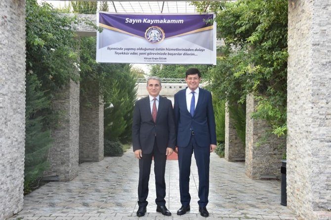 Kaymakam Küçük’ten Nazilli’ye sert veda; “Karikatür ekibi ve işbirlikçilerine hakkımı helal etmiyorum”