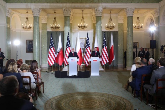 "Moskova, Polonya-ABD ittifakını bölmeye çalışıyor, uyanık olmak zorundayız"